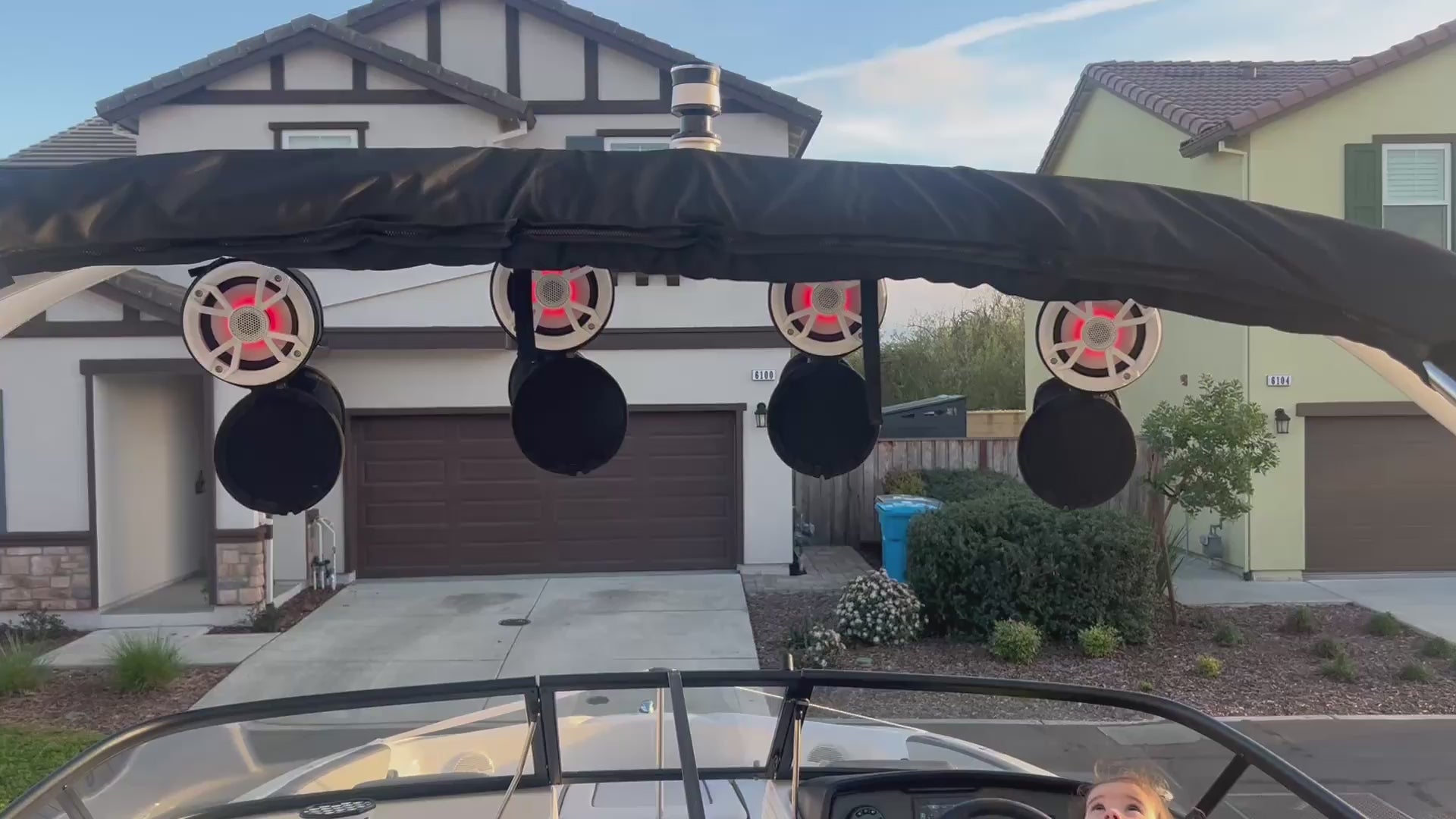 Load video: Describe the video for customers using